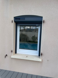 Photo de galerie - Pose de fenêtre et volet roulant 