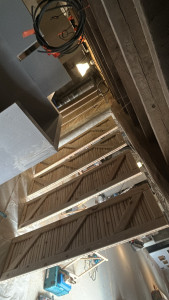 Photo de galerie - Fabrication de grandes portée de volets (4 ventaux par ouverture)
