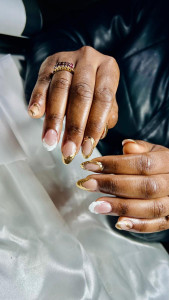 Photo de galerie - Manucure russe, Capsule pose gel ,nail arts 