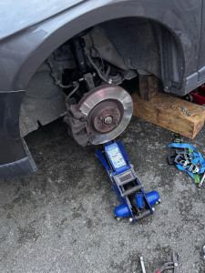 Photo de galerie - Remplacement amortisseurs sur Lancia Delta 