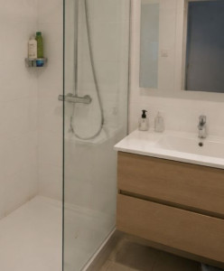 Photo de galerie - Résultat d'une salle de bain assainie 
