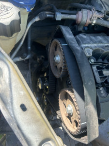 Photo de galerie - Remplacement courroie de distribution 