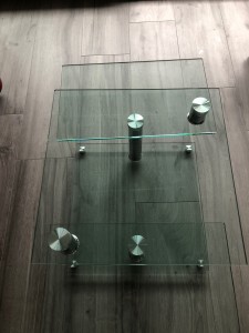Photo de galerie - Montage table en verres 