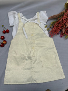Photo de galerie - C’est mon travail robe et chemise pour ma fille ? 