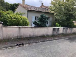 Photo de galerie - Nettoyage toiture et toiture par pulvérisation avant intervention