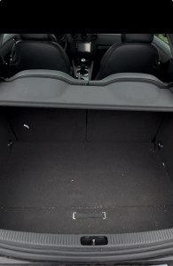 Photo de galerie - Aujourd’hui, l’intérieur de cet Audi TT a été remis à un niveau premium. Chaque surface a été nettoyée en profondeur, de la sellerie et des plastiques jusqu’aux zones les plus difficiles d’accès. 