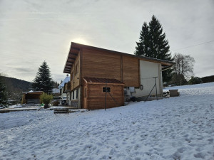 Photo de galerie - Bonjour voici un cabanons monté malgré la neige.

client content et nous aussi rendu super beau. 

a bientôt 