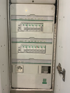 Photo de galerie - Remplacement tableau électrique 2 rangé