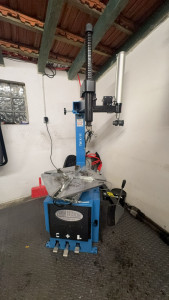 Photo de galerie - Machine à pneus