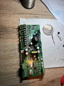 Photo de galerie - Réparation de cartes et appareils d’électroniques