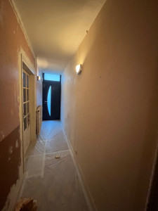 Photo de galerie - Voici un avant d’un intérieur en papier peint 