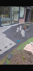 Photo de galerie - Pose pavé 15/15 béton 