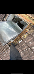 Photo de galerie - Pose de Velux en réno 114x118 (avant) 