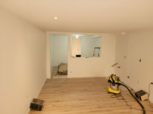 Photo de galerie - Rénovation intérieure – Création d’une niche avec meuble TV encastré