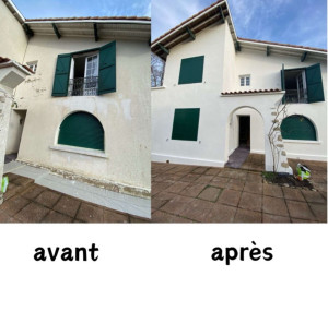 Photo de galerie - Rénovation complète de la façade : nettoyage, rebouchage des fissures et application de deux couches de peinture. Résultat propre et durable.