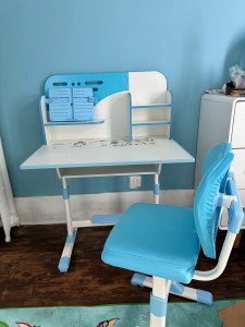 Photo de galerie - Bureau pour enfant fait à Enghein 