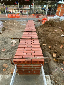 Photo de galerie - Pose de chapeau brique 