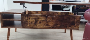 Photo de galerie - Montage d'une table basse avec plateau relevable en kit 