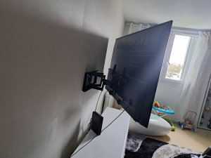Photo de galerie - Pose de TV au mur et montage de meuble TV