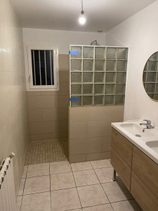 Photo de galerie - Rénovation complète, salle de bain, création de mur, création douche à l’italienne double vasques