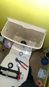 Photo de galerie - Remplacement robinet flottant 