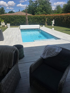 Photo de galerie - Pose d un rideau piscine 