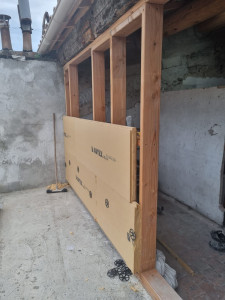 Photo de galerie - Montage du murs extérieurs 