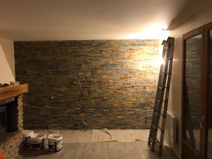 Photo de galerie - Parement posé au mur 