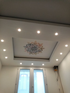 Photo de galerie - Plafond suspendu cuisine led