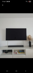 Photo de galerie - Installation support tv et passage de cable dans la goulotte