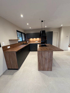 Photo de galerie - Cuisine terminée client satisfait..