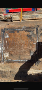 Photo de galerie - Soudure pour fermer une trappe sur un pieux de 600 mm de diamètre et 30 mm d’épaisseur. 