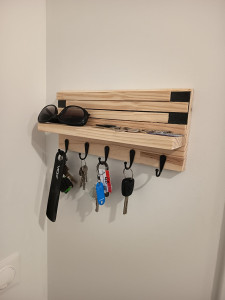 Photo de galerie - Porte clé fabriqué de toute pièce pour une entrée.