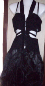 Photo de galerie - Robe de soirée alcantara et moire 
et vêtements sur mesure (manteaux, robes, pantalons, chemises hommes).