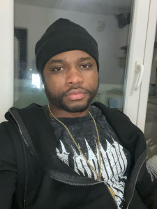 Photo de galerie - Je suis une personne sympa sérieux bosseur 