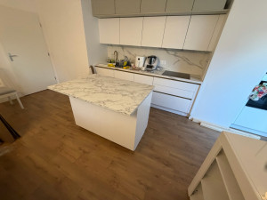 Photo de galerie - Pose cuisine avec îlot central IKEA