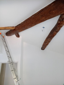 Photo de galerie - Peinture placo plâtre et poutre