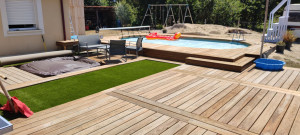 Photo de galerie - Réalisation d'une terrasse bois sur plots.