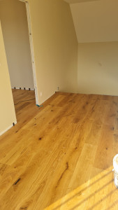 Photo de galerie - Pose parquet contre collé. 