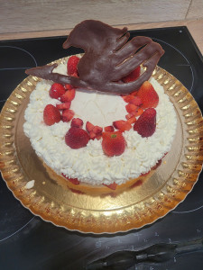 Photo de galerie - J'adore la pâtisserie fan depuis 15 ans réalisé de super jolie gâteaux 