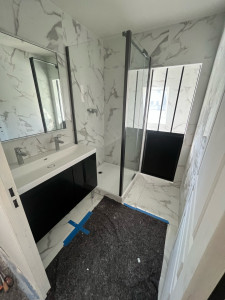 Photo de galerie - Carrelage salle de bain complète 