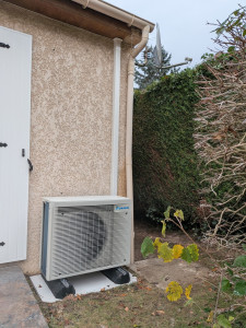 Photo de galerie - GROUPE EXTERIEUR DAIKIN BOISSISE LE ROI