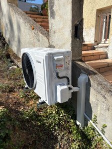 Photo de galerie - Groupe extérieur bosch gamme 6000i 