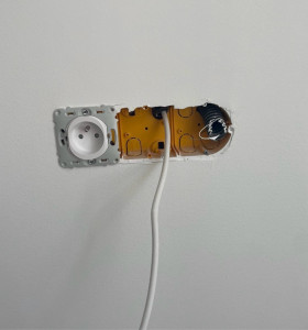 Photo de galerie - POSE PRISE LOGEMENT NEUF