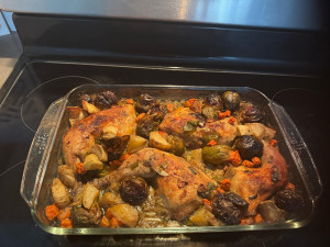 Photo de galerie - Poulet aux légumes et abricots aux secs 