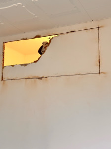 Photo de galerie - Ouverture dans cloison brique 