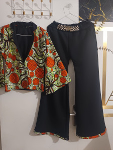 Photo de galerie - Ensemble assorti blazer et pantalon 