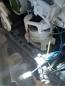 Photo de galerie - Réparation de lave vaisselle à domicile 