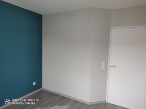 Photo de galerie - Mise en peinture d'une chambre, deux teintes avec Plafond. 