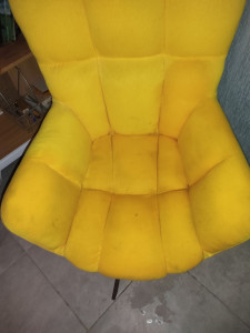 Photo de galerie - Champouineuse sur fauteuil après